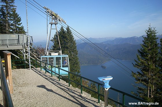 Vom Walchensee geht die Herzogstandbahn auf den gut 1700 Meter hohen Herzogstand, ein beliebter Ausflugsberg vieler Münchner.